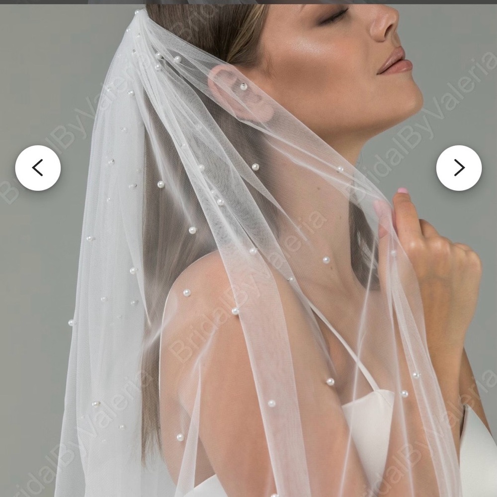 Elegant Pearl-Embellished Sheer Scarf